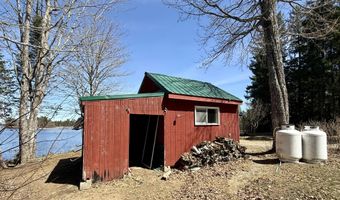 38 Lamb Farm Rd, Baileyville, ME 04694