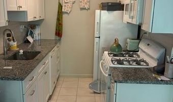2325 42ND St NW 201, Washington, DC 20007