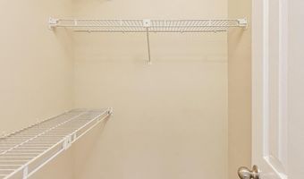 5821 INMAN PARK Cir 400, Rockville, MD 20852