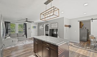 1704 Dallas St, Auburn, IN 46706
