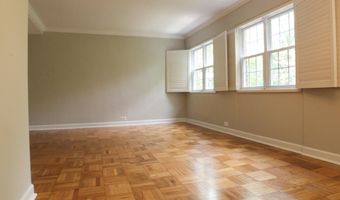 3327 MARTHA CUSTIS Dr 3327, Alexandria, VA 22302