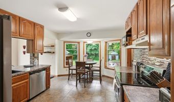 5230 Laubert Rd, Atwater, OH 44201