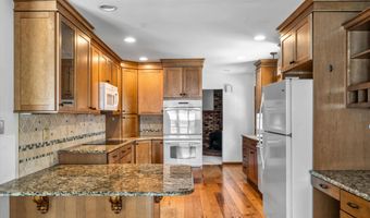 23 Acorn, Cape May Court House, NJ 08210
