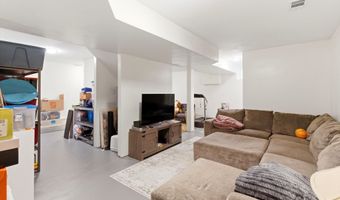 555 Egenolf Pl, Bayville, NJ 08721