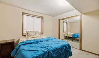 4109 N Danbury St, Bel Aire, KS 67220