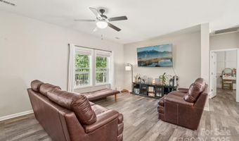 10 Memory Ln, Arden, NC 28704