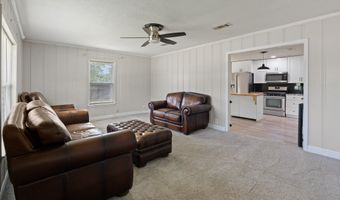 111 W Shelton St, Alvarado, TX 76009