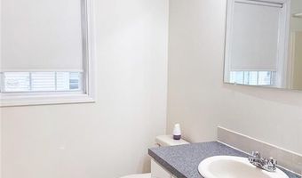 121 Hillwood St, Cranston, RI 02920