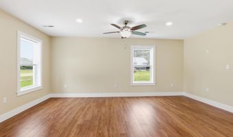 16 S RAILROAD Ave, Greenwood, DE 19950