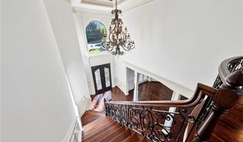675 FALLS LAKE Dr, Alpharetta, GA 30022