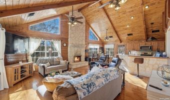 828 SHADY GROVE Ln, Adkins, TX 78101