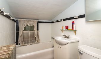 213 S Wilmoth Ave, Ames, IA 50014