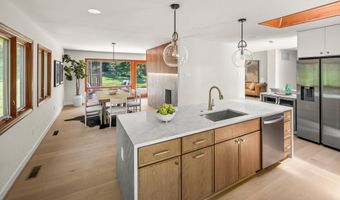 3201 CUNNINGHAM Dr, Alexandria, VA 22309