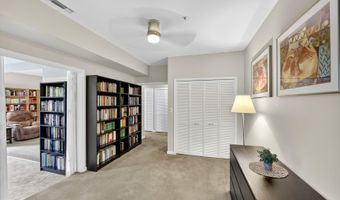 2709 SUMMERVIEW Way 201, Annapolis, MD 21401