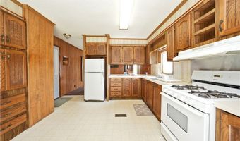 182 Bush Gdns, Alden, NY 14004
