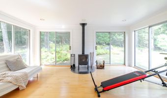 30-40 Fawn Ln, Accord, NY 12404