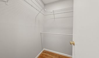 44136 SHADY GLEN Ter, Ashburn, VA 20147