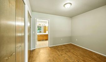 941 Mountain Meadows Cir, Ashland, OR 97520