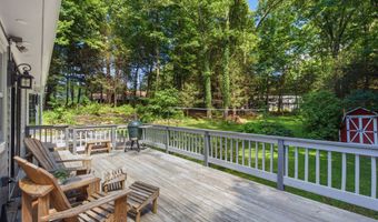 45 Barberry Dr, Burlington, CT 06013