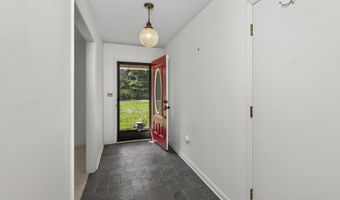 28065 Lee Hwy, Abingdon, VA 24211