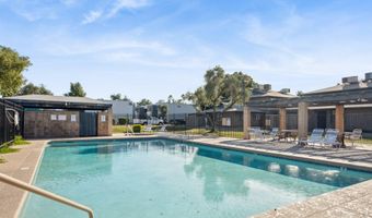 286 W Palomino Dr 79, Chandler, AZ 85225