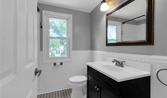 169 Ridgewood Dr, Amherst, NY 14226
