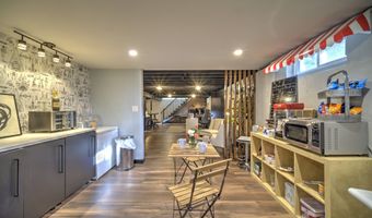 76 Tuttle St, Bristol, CT 06010