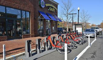 973 POWHATAN St, Alexandria, VA 22314