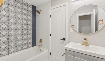 2308 CREEK Dr, Alexandria, VA 22308