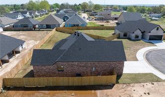 1900 Yellowstone Dr, Barling, AR 72923