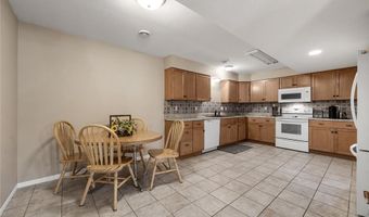 114 Therese Ave, Anamosa, IA 52205