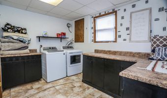 12907 Prairiewood Dr, Aberdeen, SD 57401