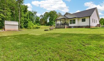 355 Shadows Lawn Dr, Athens, TN 37303