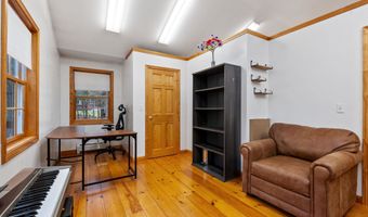 35 Merry Hill Rd, Barrington, NH 03825