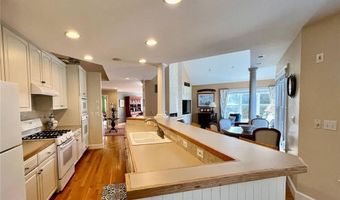 611 Wolcott Ave, Middletown, RI 02842