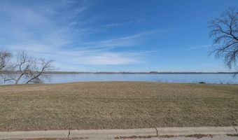 1315 1319 Frank Hall Dr, Albert Lea, MN 56007