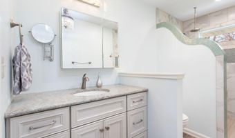 3752 Schermerhorn Lake Dr, Allegan, MI 49010