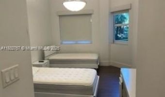 20000 E Country Club Dr 104, Aventura, FL 33180
