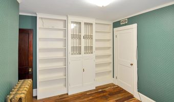 75 S Park St, Bangor, ME 04401