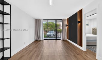 3301 N Country Club Dr 101, Aventura, FL 33180