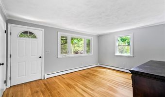 47 Shady Lea Rd, North Kingstown, RI 02852