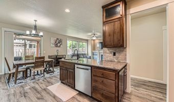17450 SW ROGER Ln, Beaverton, OR 97078