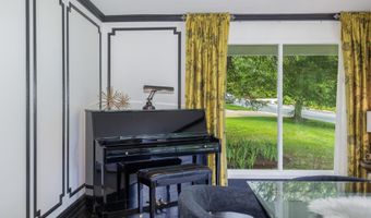 6337 LENOX Rd, Bethesda, MD 20817