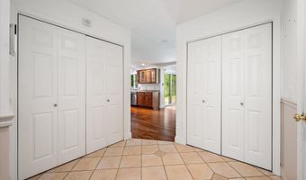 54 Trillium Trl, Bangor, ME 04401