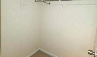 2037 GLEBE Rd, Arlington, VA 22204