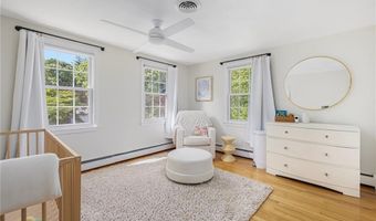 70 Jefferson Dr, East Greenwich, RI 02818