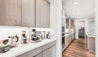 42023 SPRING AIR Dr, Brambleton, VA 20148