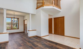521 Ridgewood Dr, Antioch, IL 60002