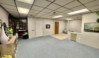 24 N Main St, Aberdeen, SD 57401