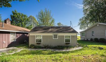 3309 Dumont Lake Dr, Allegan, MI 49010